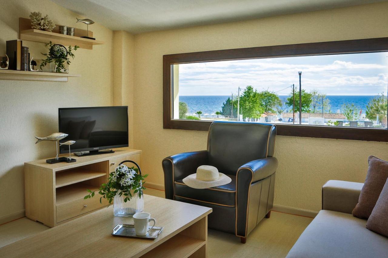 ניאה סקיוני Stigmes Villas & Suites מראה חיצוני תמונה