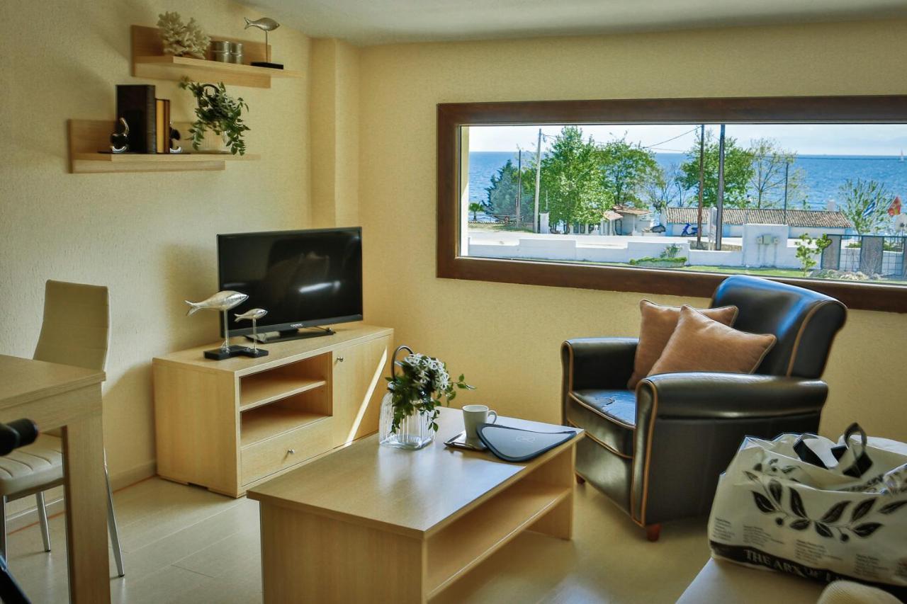 ניאה סקיוני Stigmes Villas & Suites מראה חיצוני תמונה