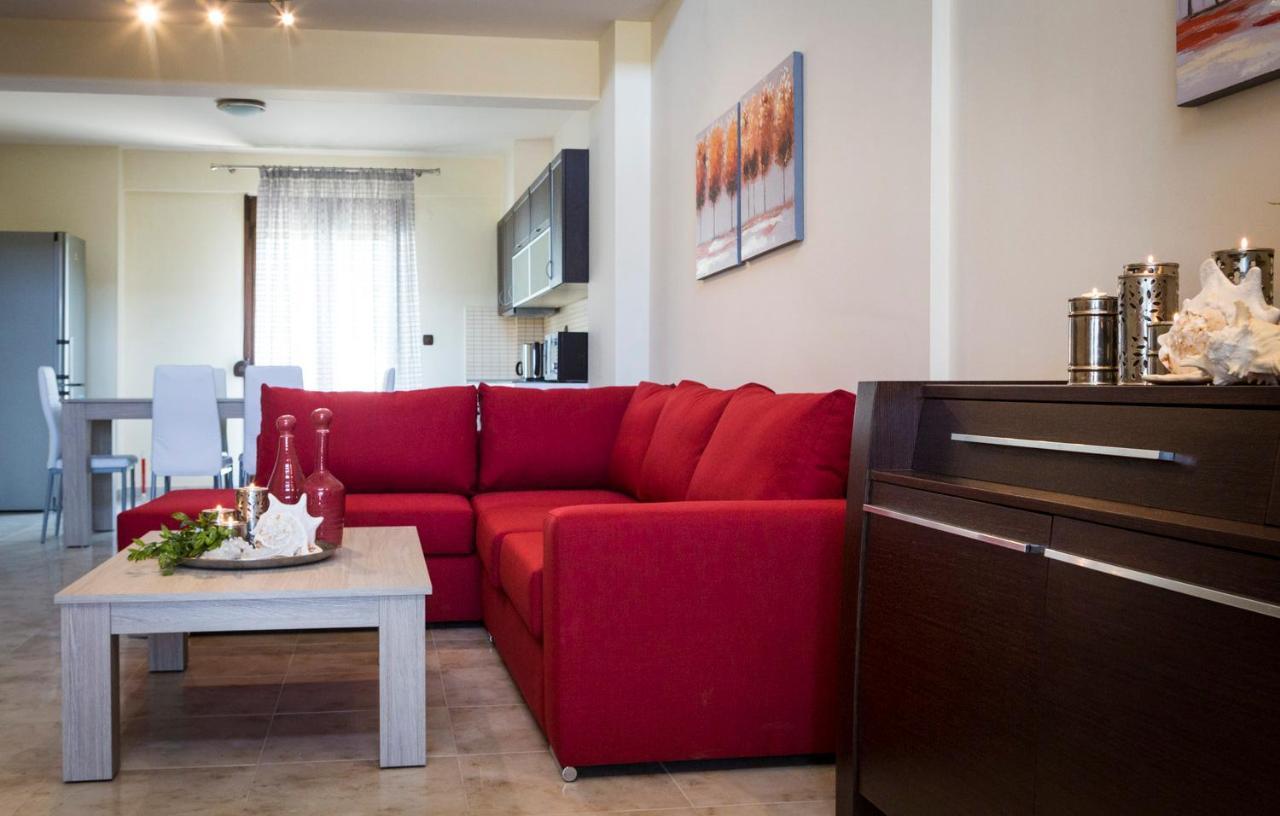 ניאה סקיוני Stigmes Villas & Suites מראה חיצוני תמונה