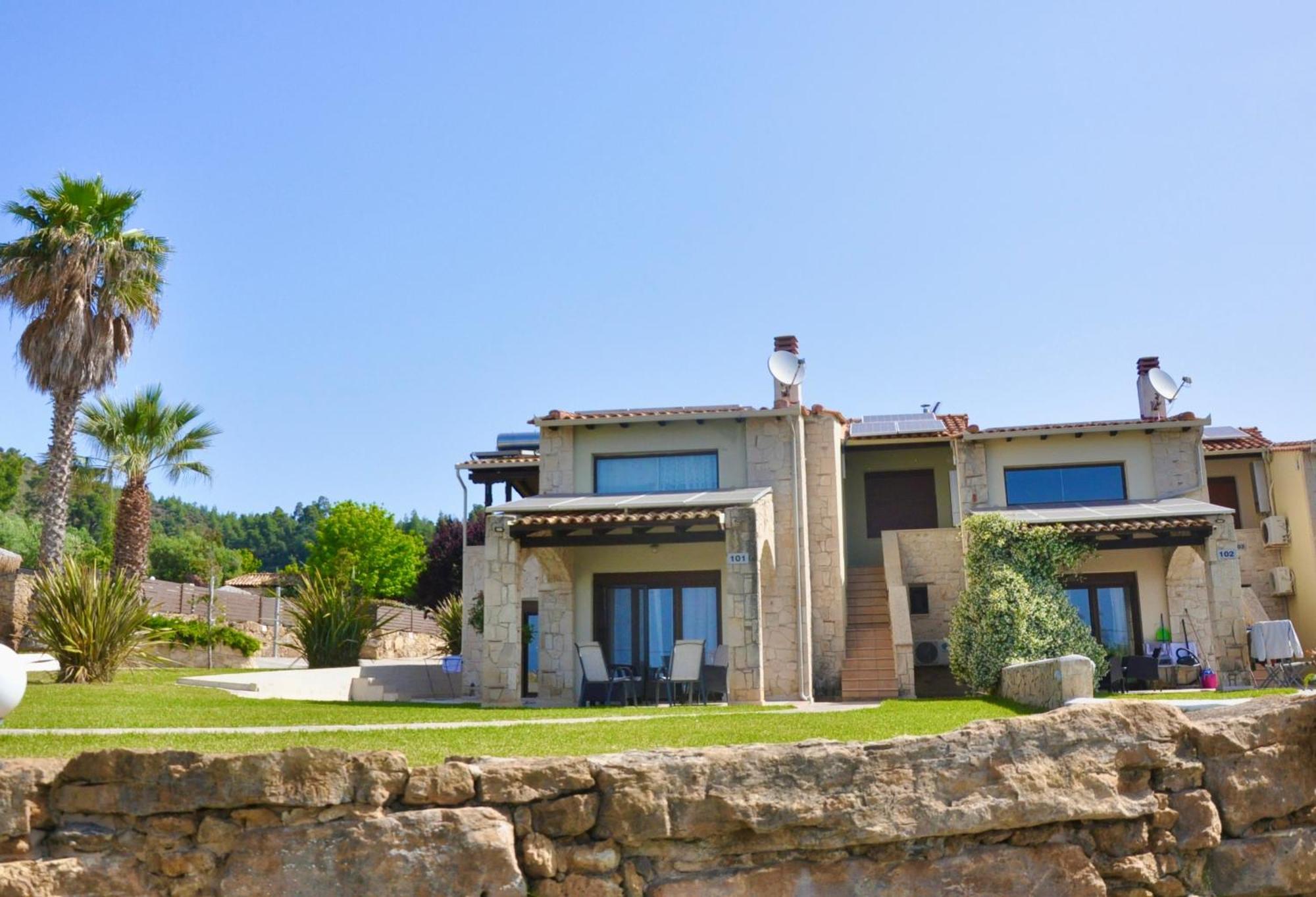 ניאה סקיוני Stigmes Villas & Suites מראה חיצוני תמונה