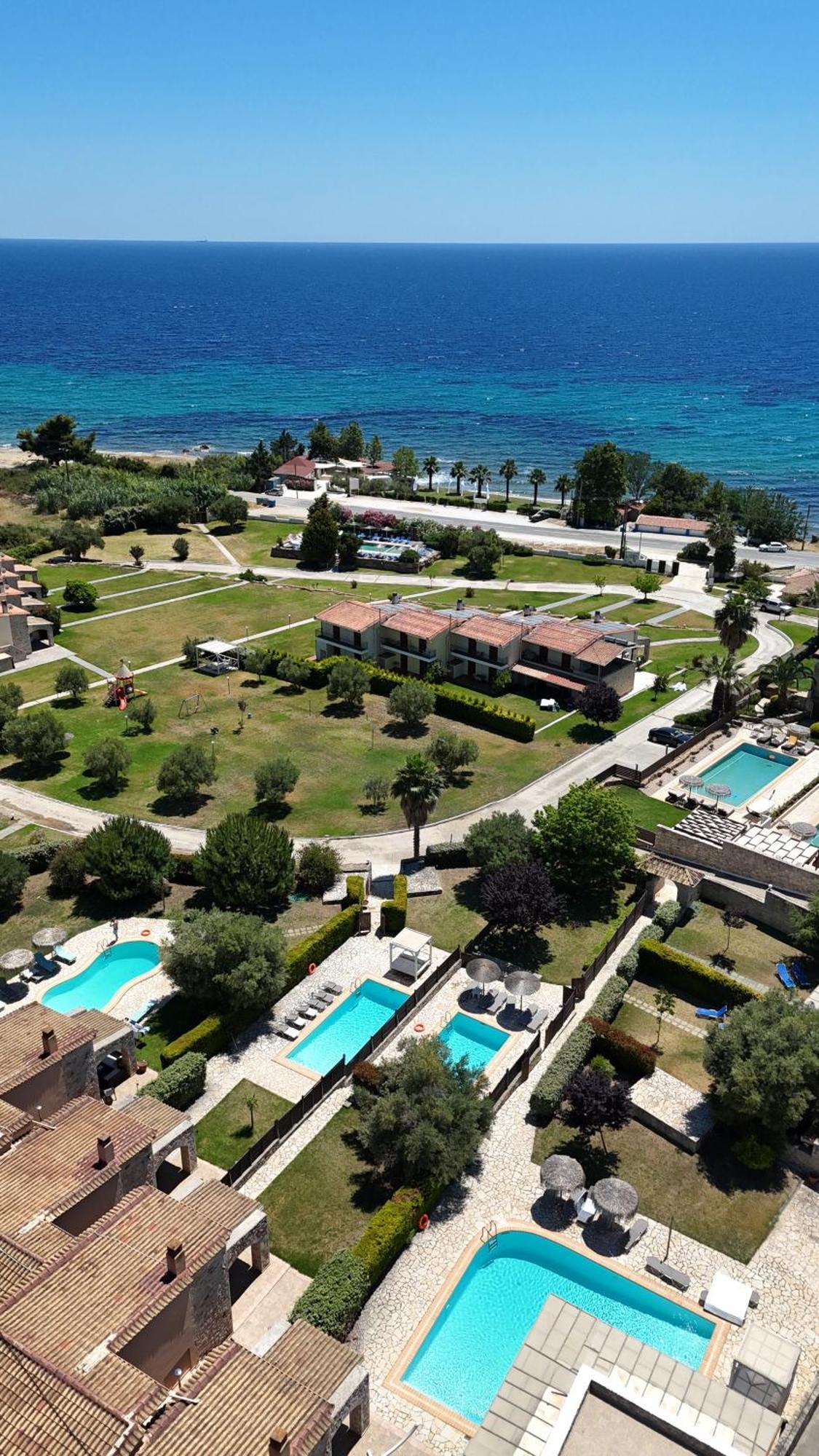 ניאה סקיוני Stigmes Villas & Suites מראה חיצוני תמונה